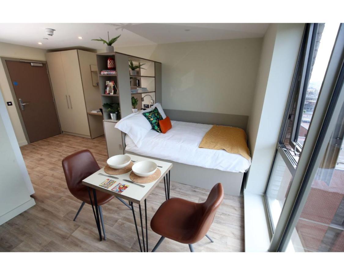 Central Belfast Apartments Student Accommodation Student Id Required Rum bild